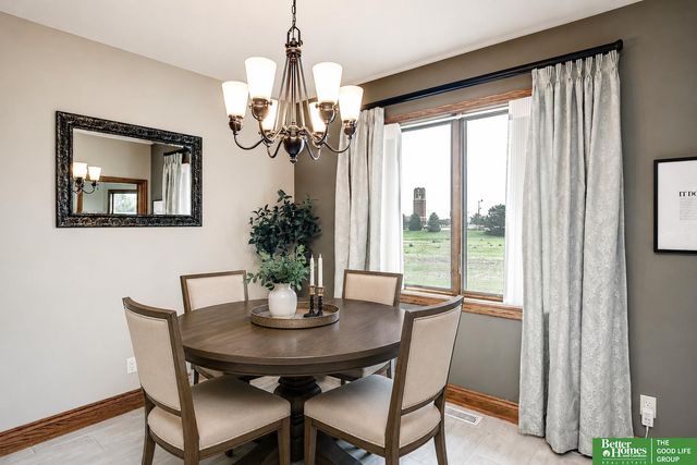 3211 Deer Run, Fremont, NE 68025