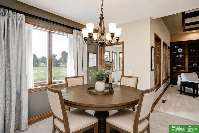3211 Deer Run, Fremont, NE 68025