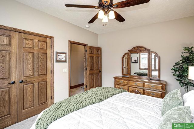 3211 Deer Run, Fremont, NE 68025