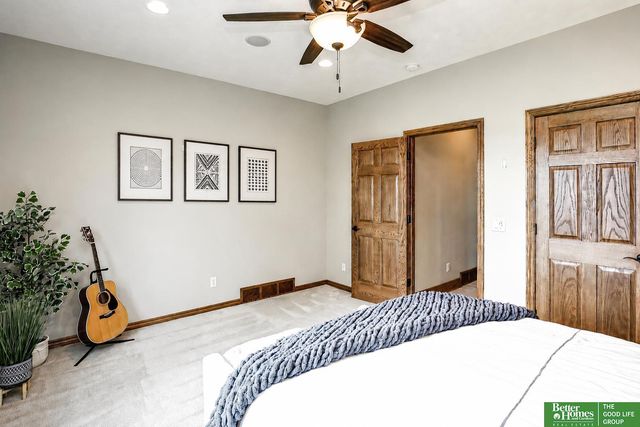 3211 Deer Run, Fremont, NE 68025