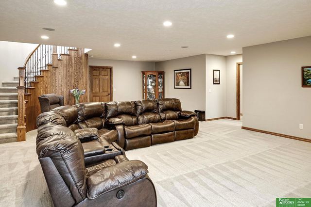3211 Deer Run, Fremont, NE 68025