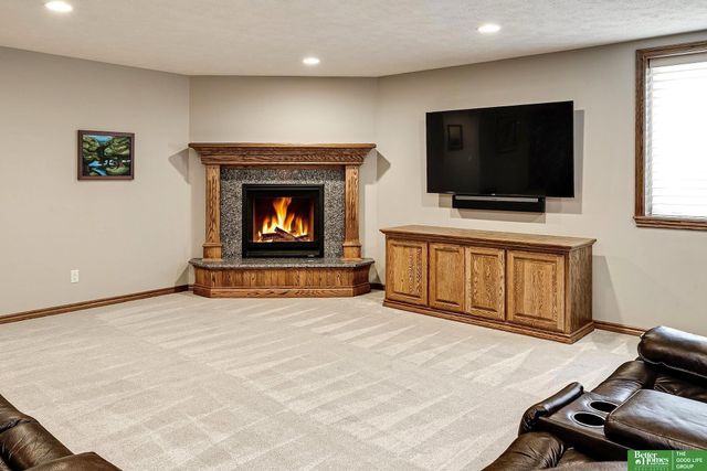 3211 Deer Run, Fremont, NE 68025