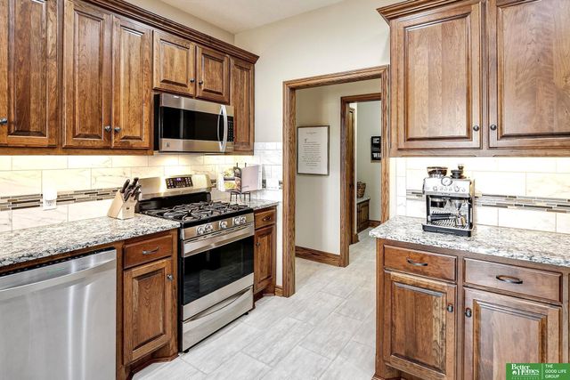 3211 Deer Run, Fremont, NE 68025