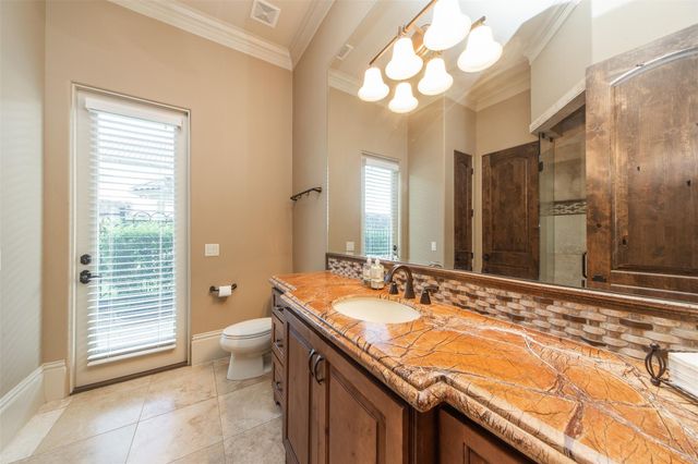 14 Ivy Bend Lane, Sugar Land, TX 77479