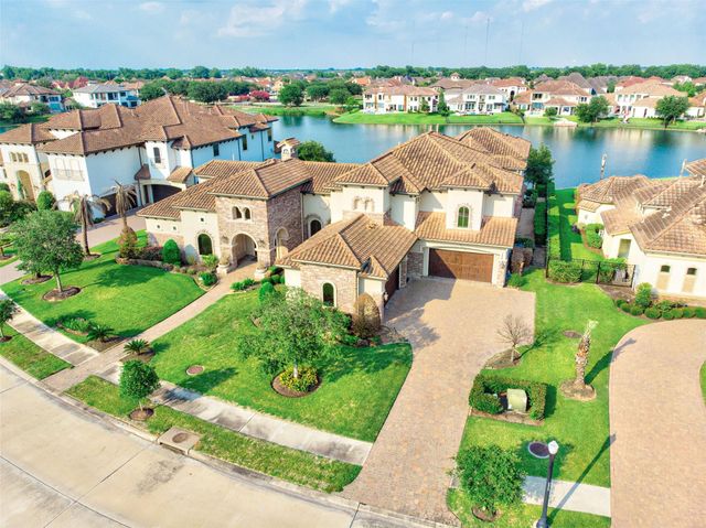 14 Ivy Bend Lane, Sugar Land, TX 77479