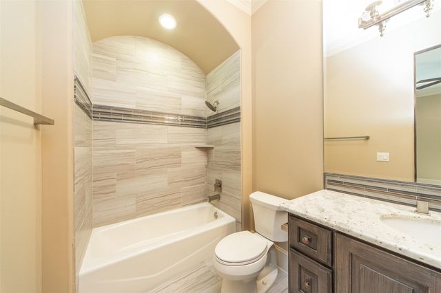 14 Ivy Bend Lane, Sugar Land, TX 77479