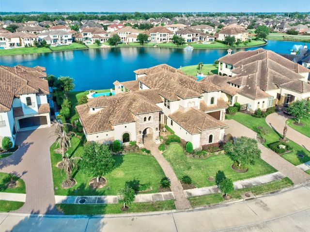 14 Ivy Bend Lane, Sugar Land, TX 77479