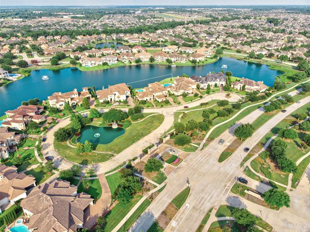 14 Ivy Bend Lane, Sugar Land, TX 77479