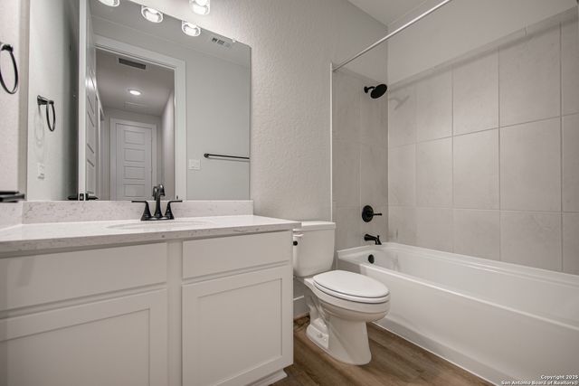310 Vamanos, Boerne, TX 78006