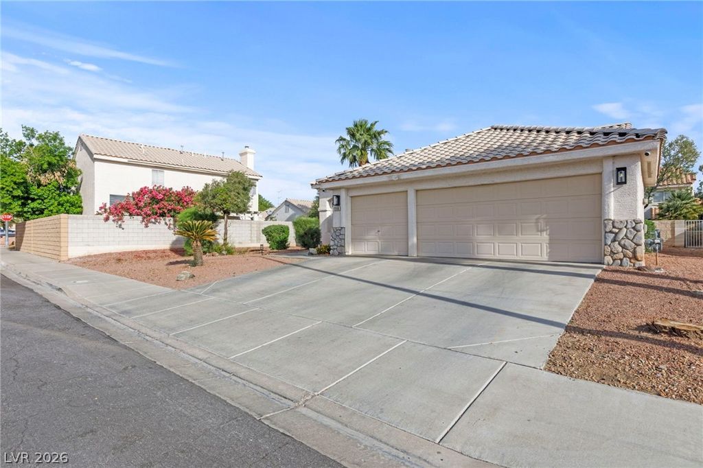 1146 Teal Point Drive, Henderson, NV 89074 — photo 2
