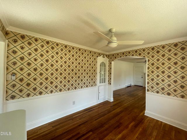 305 Laurel Hill Drive, Burlington, NC 27215