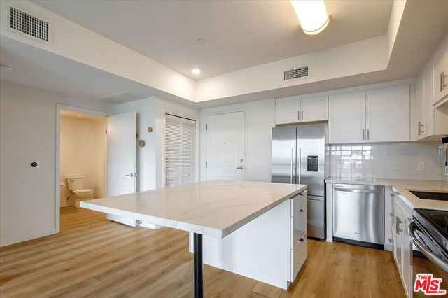 12655 Bluff Creek Drive 304, Los Angeles, CA 90094