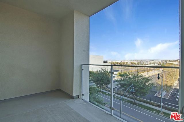 12655 Bluff Creek Drive 304, Los Angeles, CA 90094