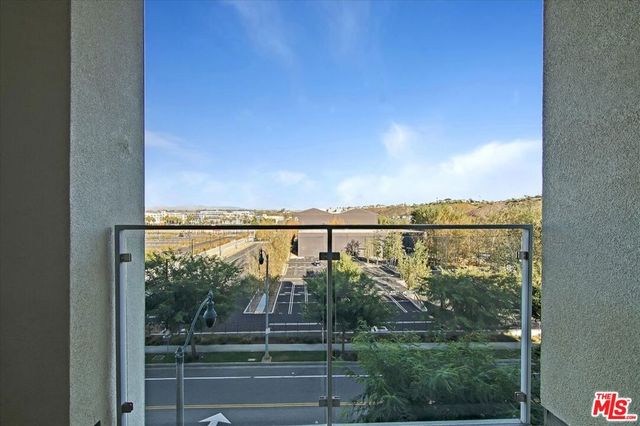 12655 Bluff Creek Drive 304, Los Angeles, CA 90094