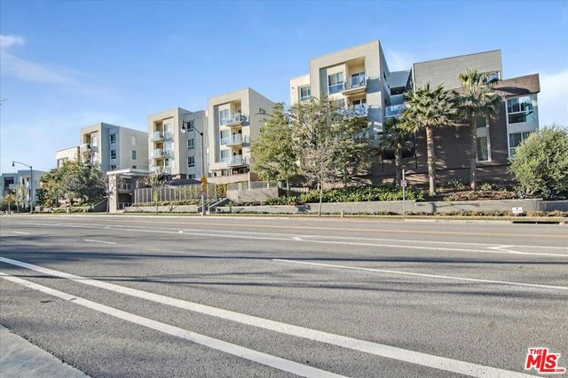 12655 Bluff Creek Drive 304, Los Angeles, CA 90094