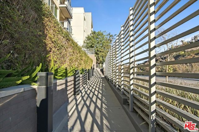 12655 Bluff Creek Drive 304, Los Angeles, CA 90094