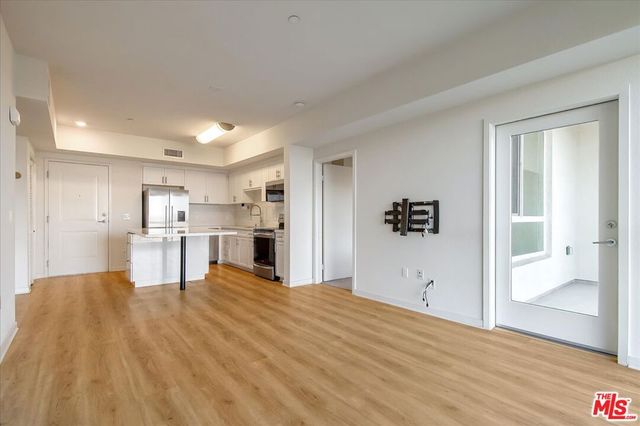 12655 Bluff Creek Drive 304, Los Angeles, CA 90094