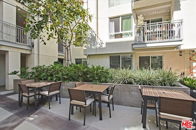 12655 Bluff Creek Drive 304, Los Angeles, CA 90094