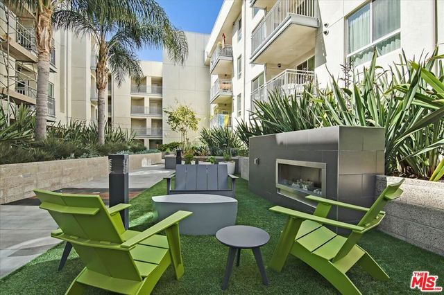 12655 Bluff Creek Drive 304, Los Angeles, CA 90094