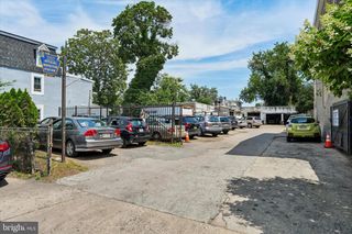 44 WALNUT LN E, Philadelphia, PA 19144