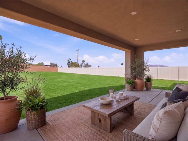 6113 Saddlehorn Lane, Jurupa Valley, CA 92509