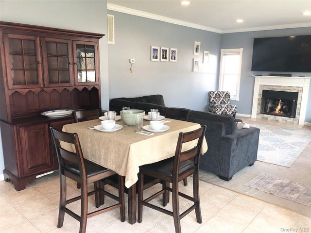 10 Debron Court, Centereach, NY 11720