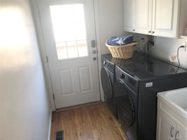 10 Debron Court, Centereach, NY 11720