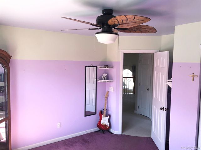 10 Debron Court, Centereach, NY 11720