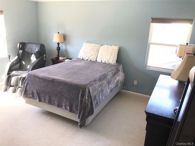 10 Debron Court, Centereach, NY 11720