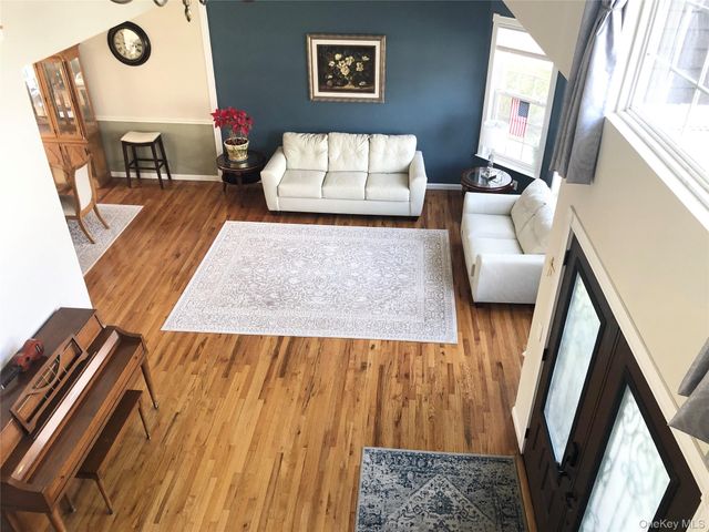 10 Debron Court, Centereach, NY 11720