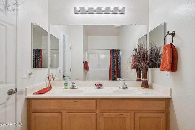 11264 E SHERIDAN Avenue, Mesa, AZ 85212