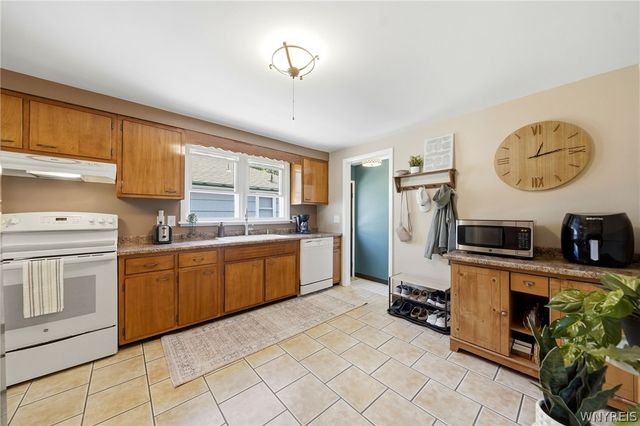 283 Wilmington Avenue, Tonawanda, NY 14150