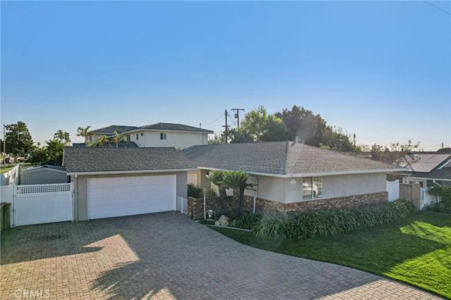 1248 E Saint James, Orange, CA 92865