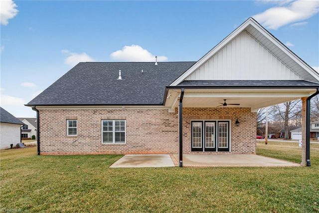 3905 Wynne Brook Court, High Point, NC 27265