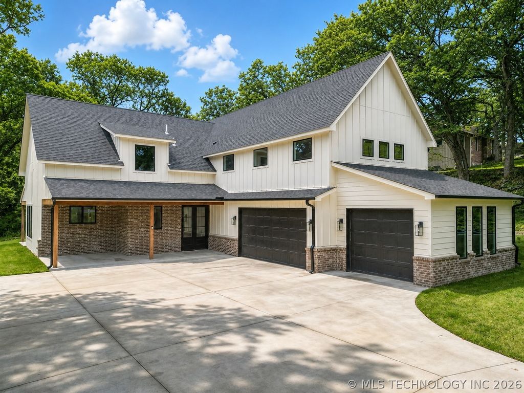 1000 S Moccasin Place, Sapulpa, OK 74066