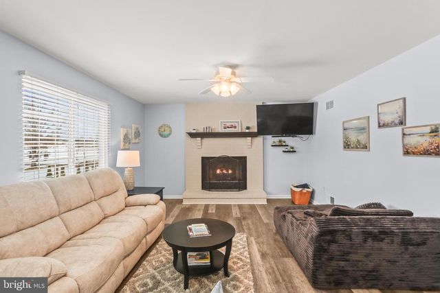 3776 LONDON BRIDGE RD, Sykesville, MD 21784