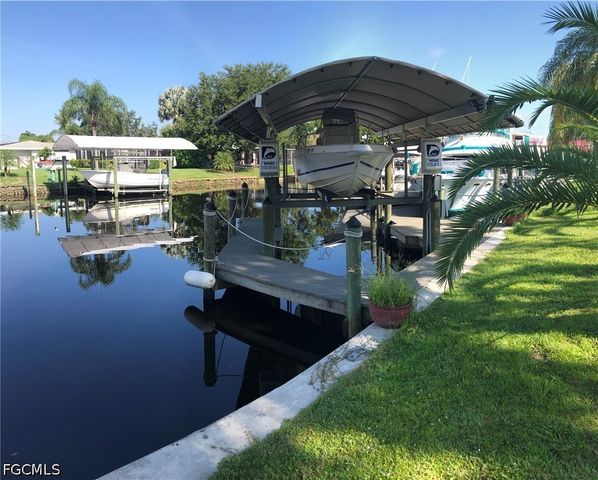 2143 W Tobago CIR, Fort Myers, FL 33905
