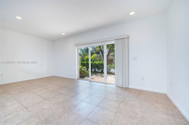 3105 NW 25th Terrace 3105, Oakland Park, FL 33309