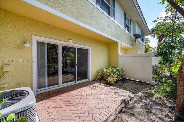 3105 NW 25th Terrace 3105, Oakland Park, FL 33309