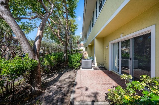 3105 NW 25th Terrace 3105, Oakland Park, FL 33309