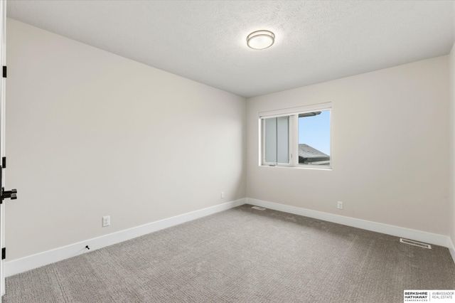 1649 E Ridge Way, Ashland, NE 68003