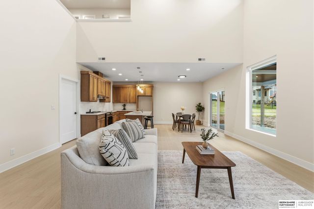 1649 E Ridge Way, Ashland, NE 68003