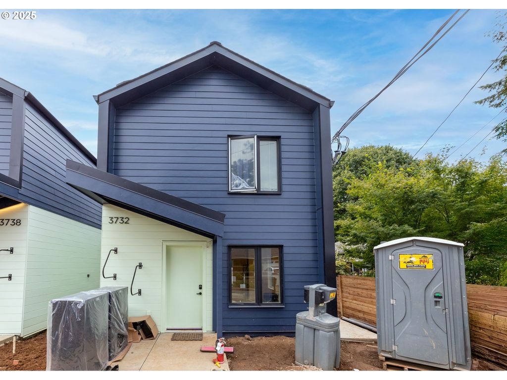 3732 Se Harvey St 2, Milwaukie, OR 97222