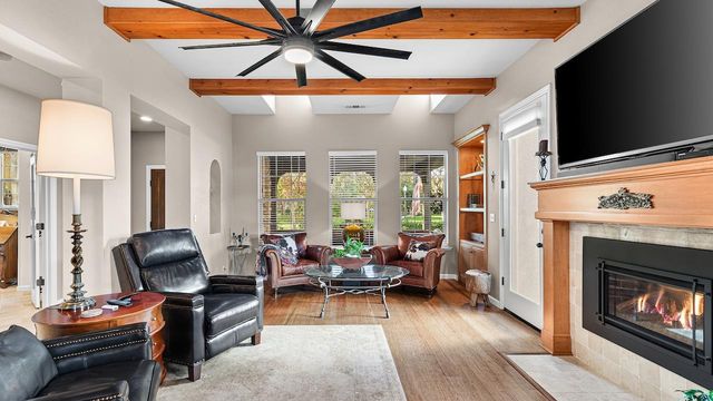 1050 Belmont Ln, Tracy, CA 95377