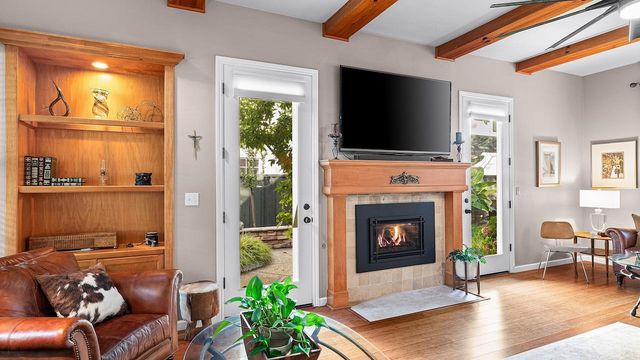 1050 Belmont Ln, Tracy, CA 95377