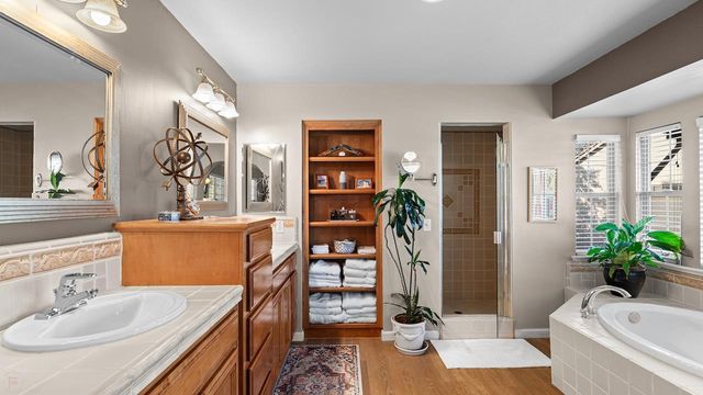 1050 Belmont Ln, Tracy, CA 95377