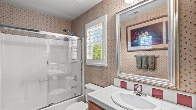 1050 Belmont Ln, Tracy, CA 95377