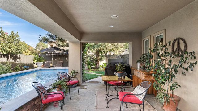 1050 Belmont Ln, Tracy, CA 95377