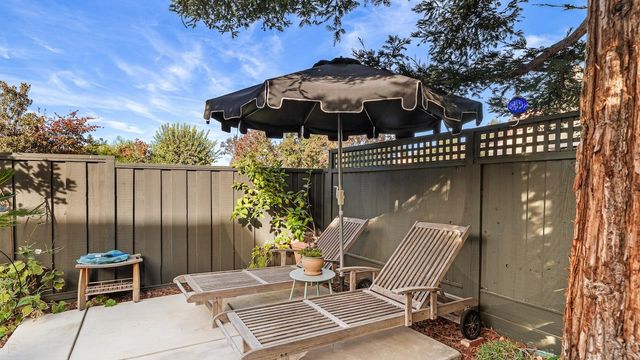 1050 Belmont Ln, Tracy, CA 95377