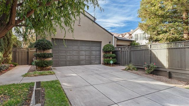 1050 Belmont Ln, Tracy, CA 95377